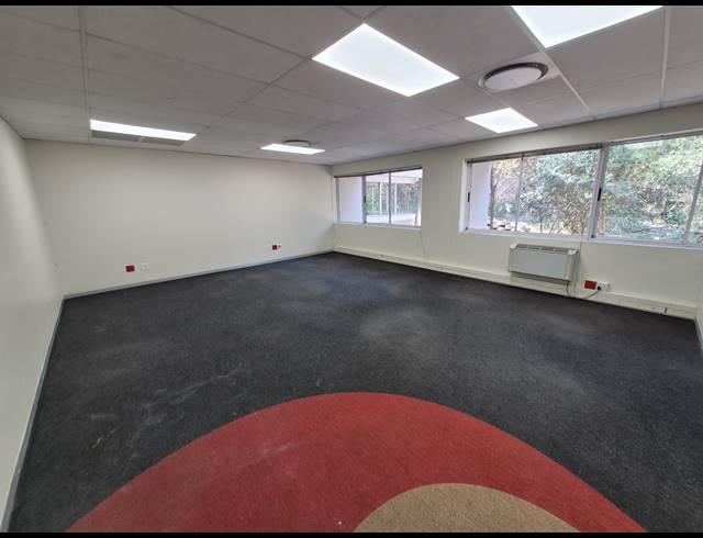 643M² OFFICE TO LET IN WOODMEAD